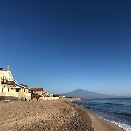 Paradiso Fronte Mare Villa Agnone Bagni Bagian luar foto