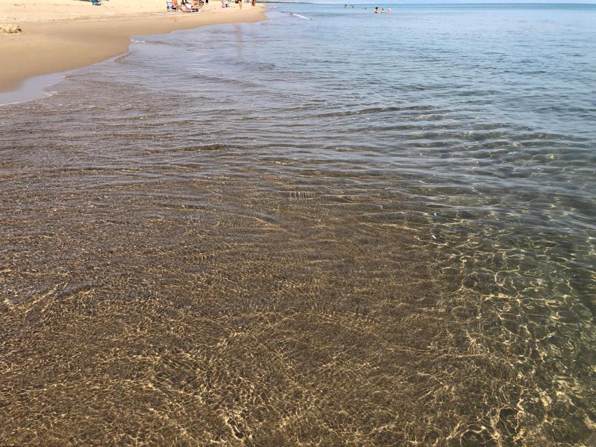 Paradiso Fronte Mare Villa Agnone Bagni Bagian luar foto