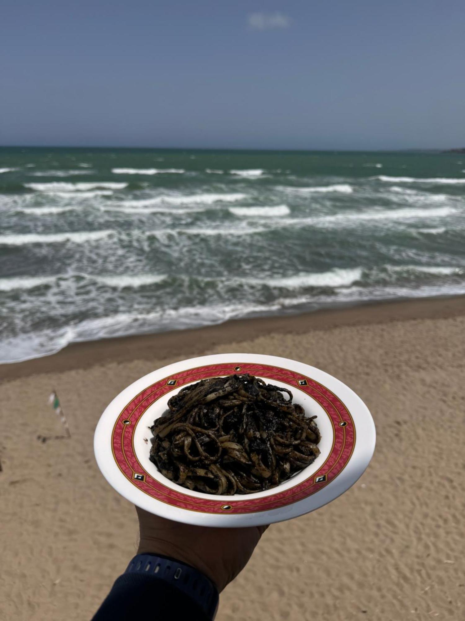 Paradiso Fronte Mare Villa Agnone Bagni Bagian luar foto