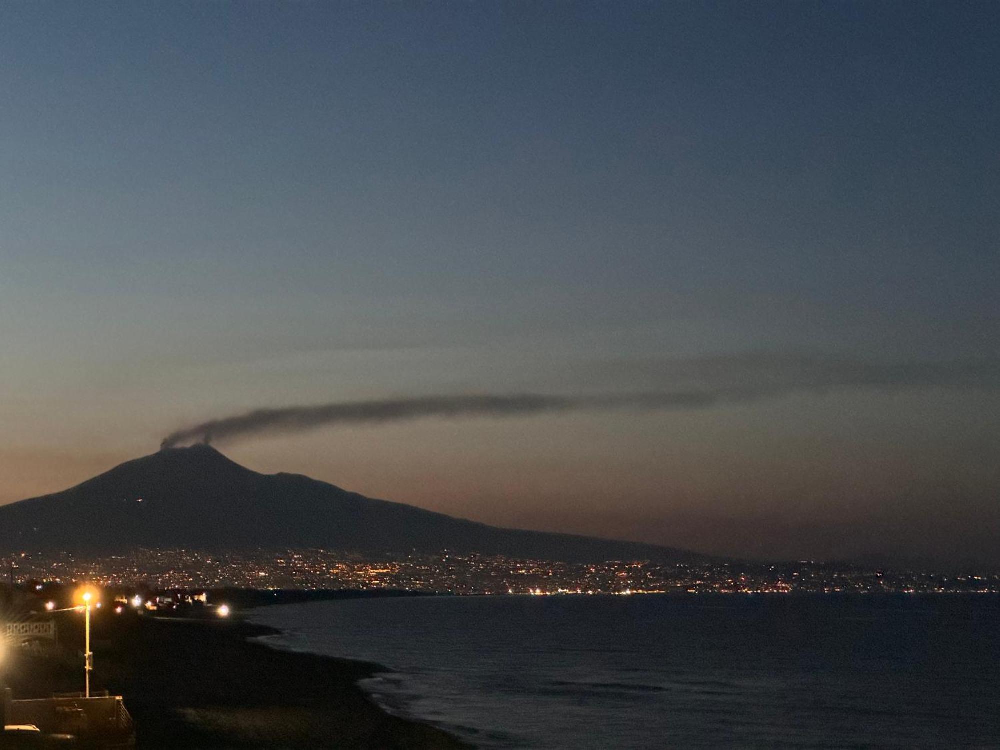 Paradiso Fronte Mare Villa Agnone Bagni Bagian luar foto