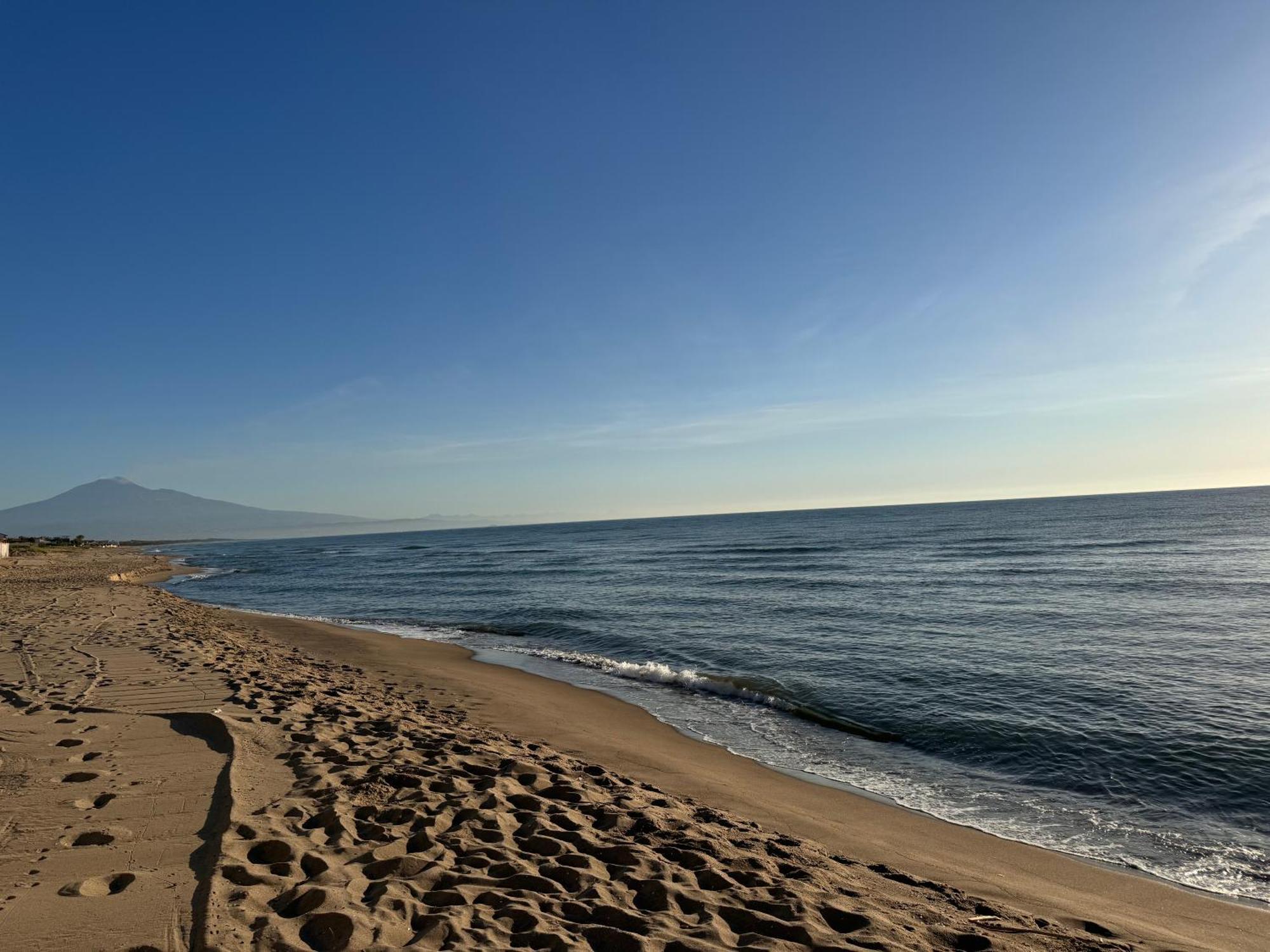 Paradiso Fronte Mare Villa Agnone Bagni Bagian luar foto