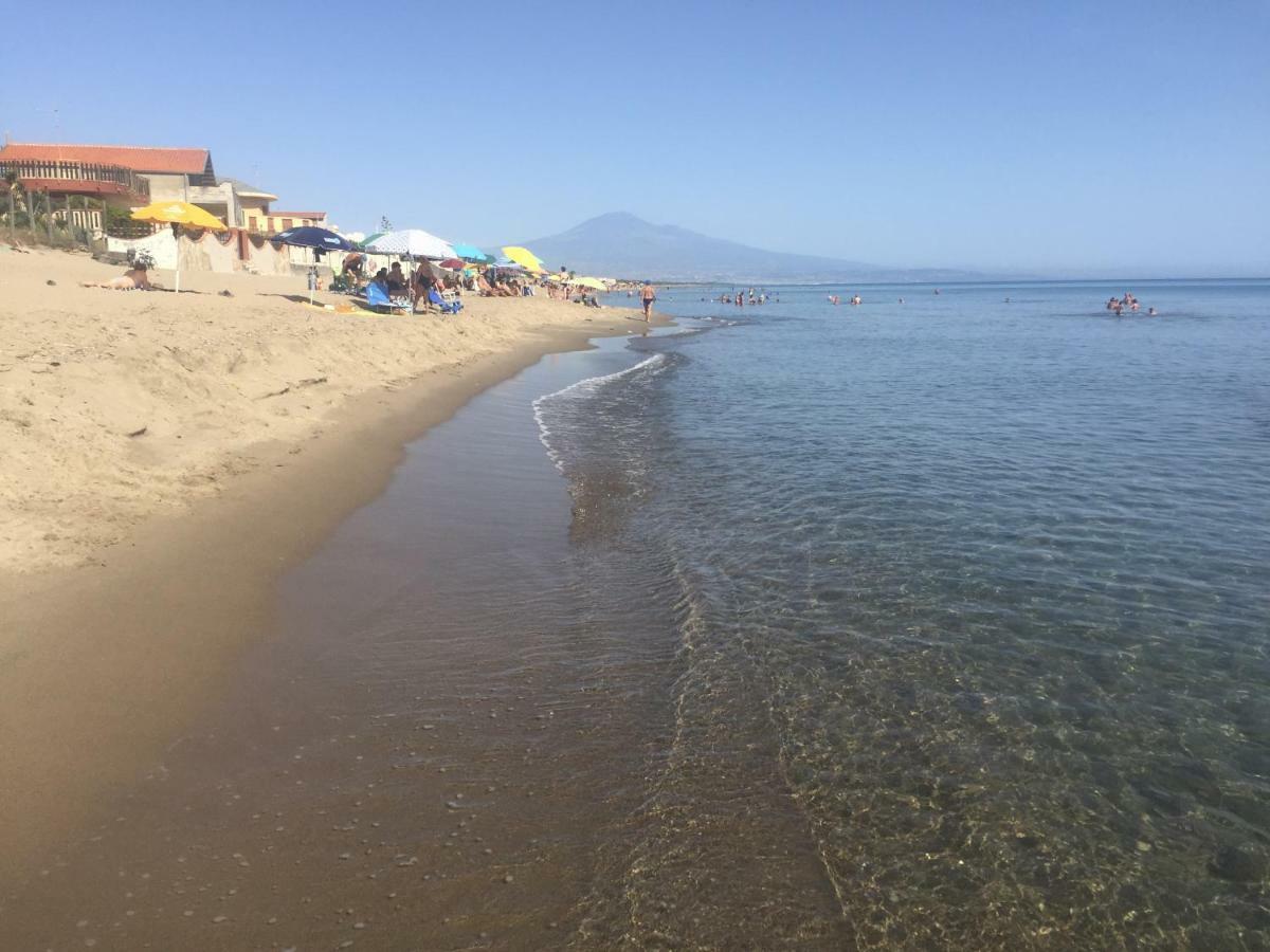 Paradiso Fronte Mare Villa Agnone Bagni Bagian luar foto