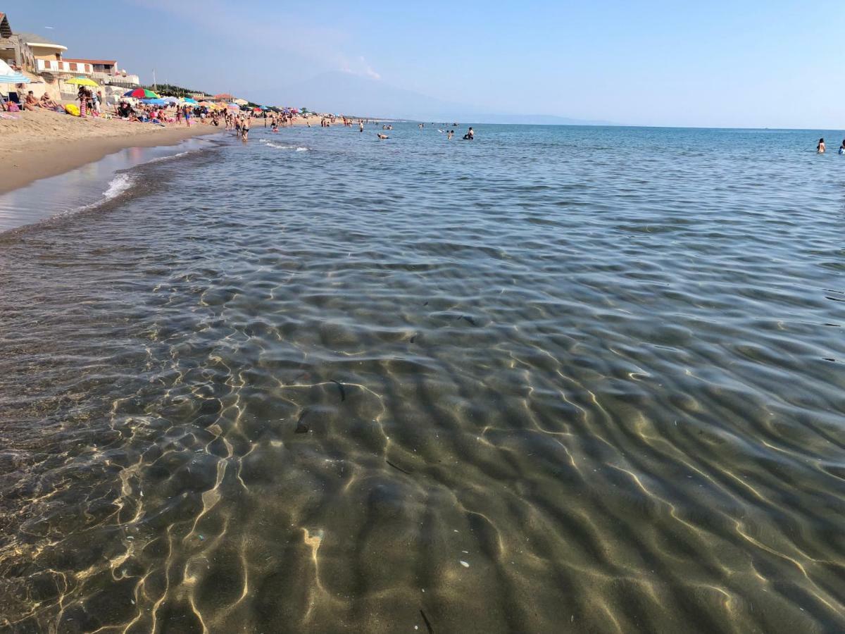 Paradiso Fronte Mare Villa Agnone Bagni Bagian luar foto